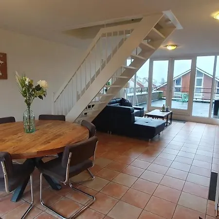 Uniekappart דירה *