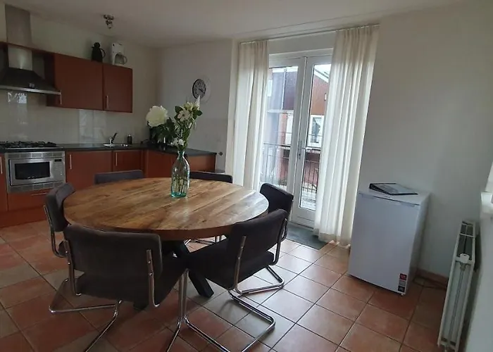 アパート Uniekappart